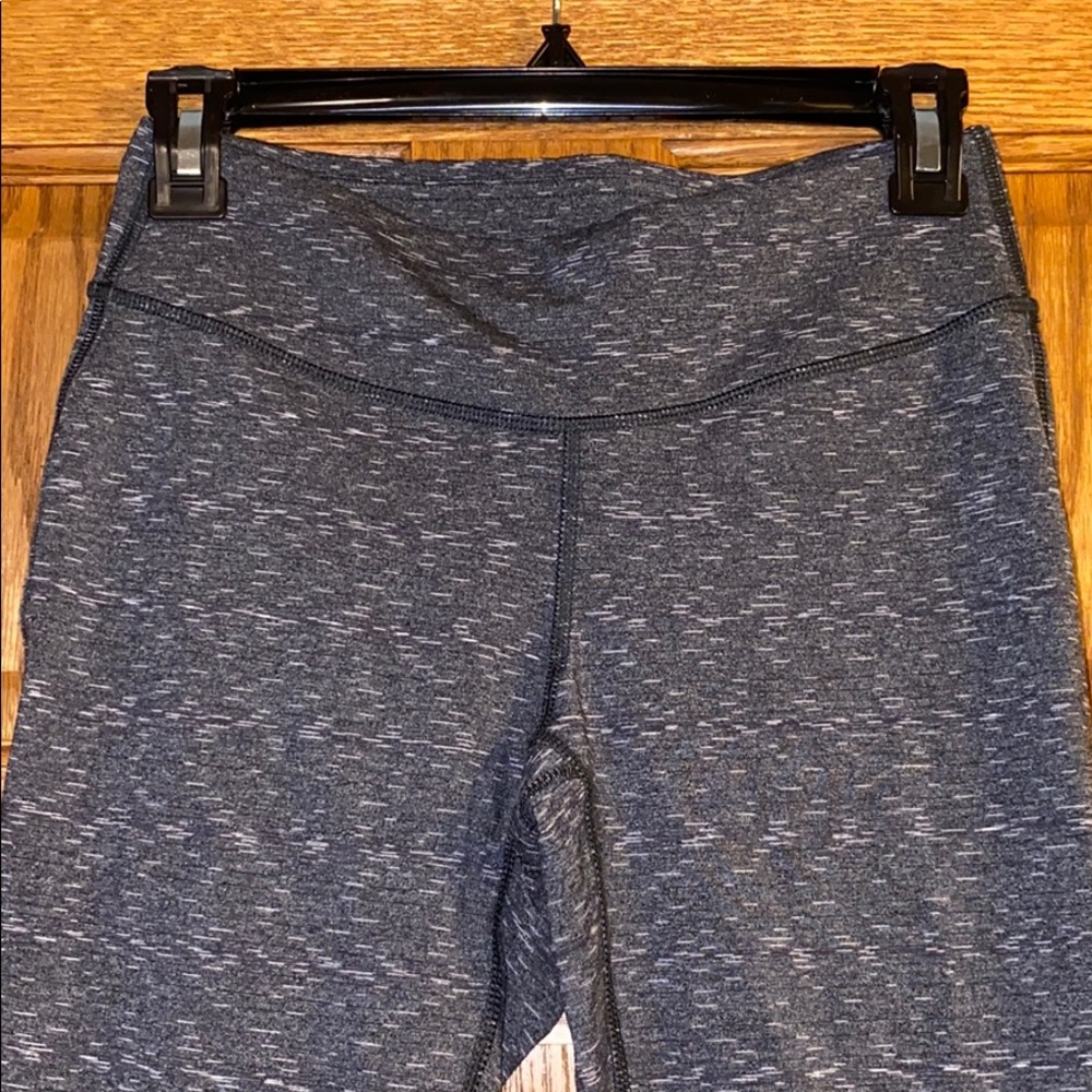 Gray atheistic leggings